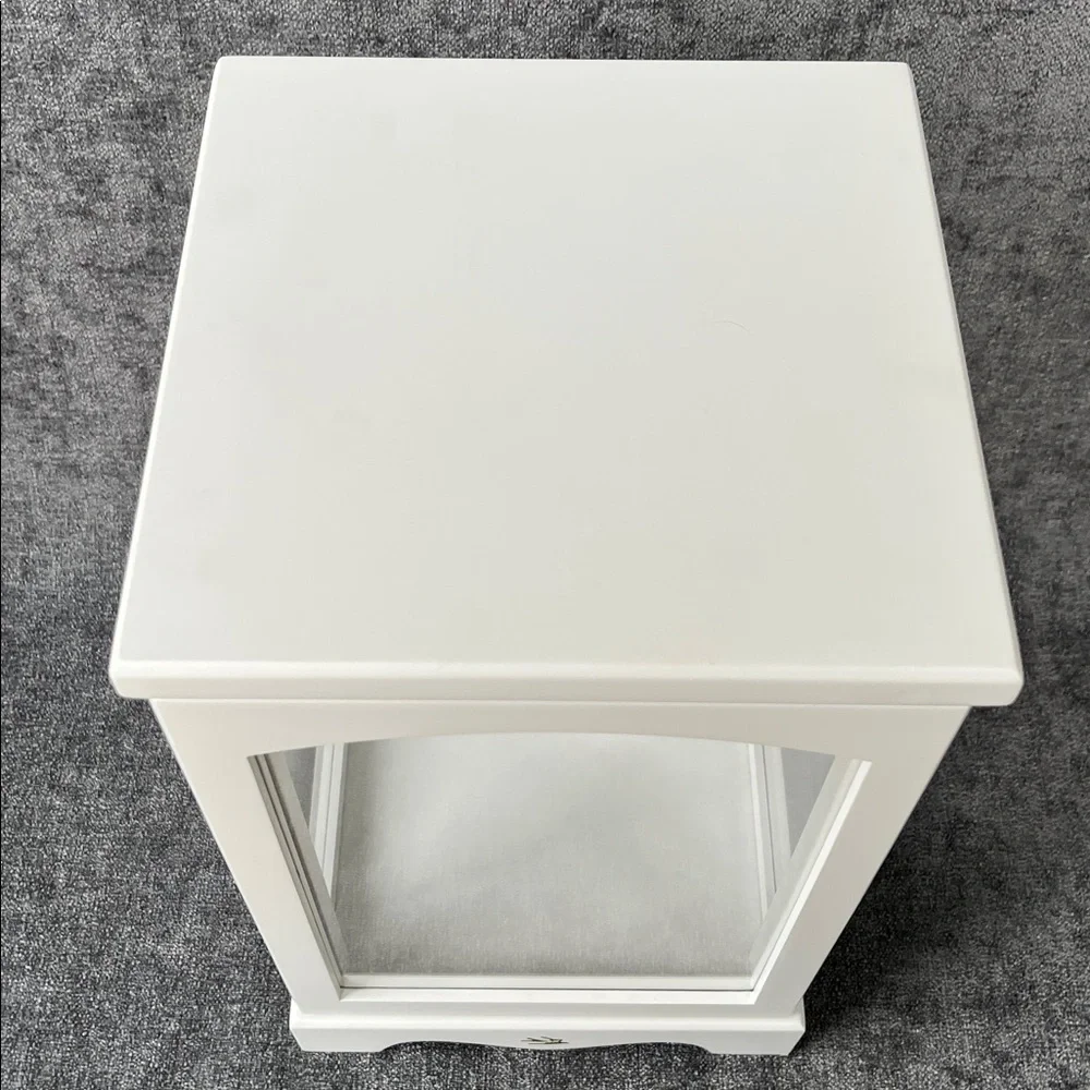 White Wooden Display Case with Mirrored Back - Picture 11 of 15